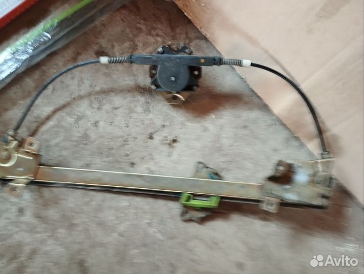 Стеклоподъемник