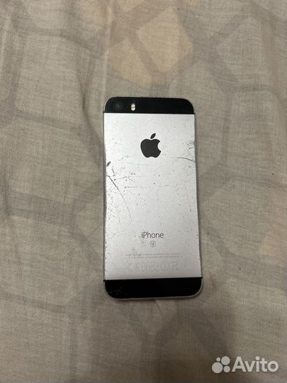 iPhone SE, 64 ГБ