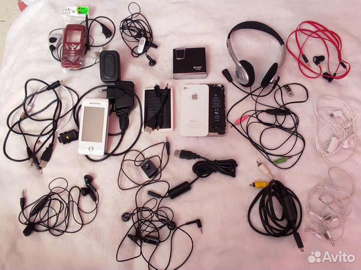 Наушники и телефоны