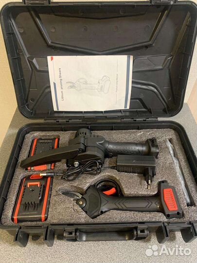 Садовый аккумуляторный инструмент