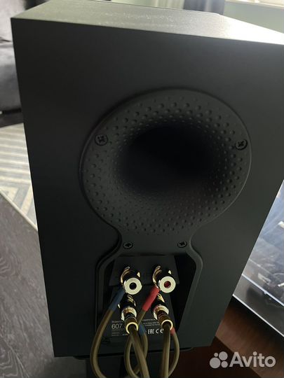 Акустика Bowers & Wilkins 607 S2