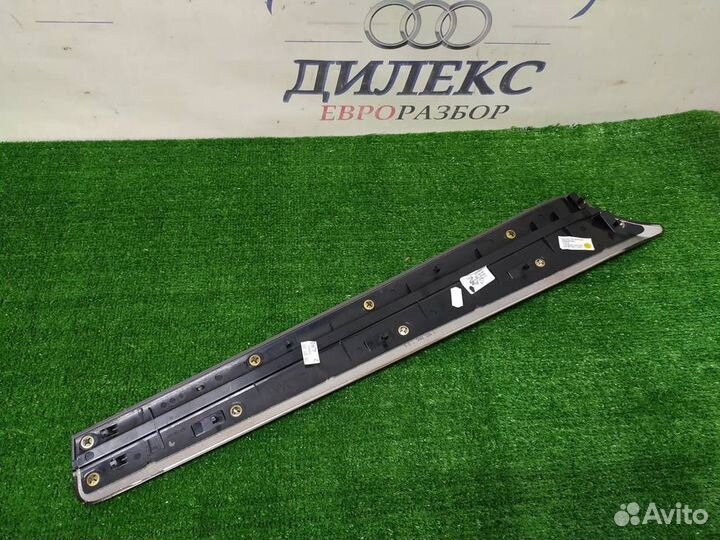 Накладка двери передней левой Audi A8 D3 4E 200