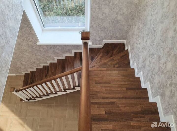 Лестница на второй этаж LES-4213