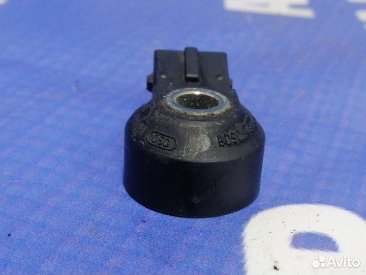 Датчик детонации Mercedes-Benz W220 седан 2002