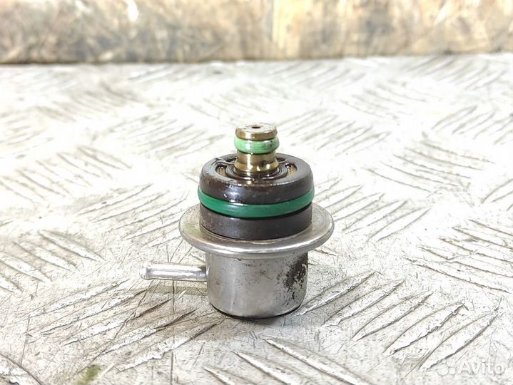 Регулятор давления топлива Volkswagen Polo 1994-19