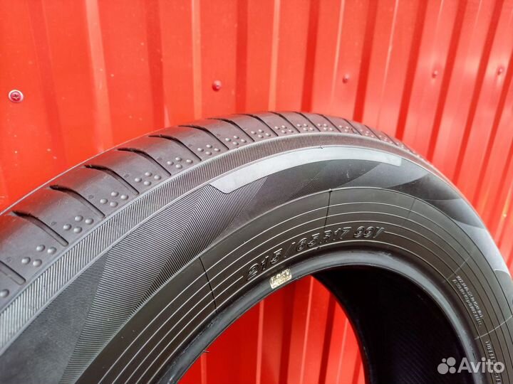 Yokohama BluEarth AE50 215/65 R17