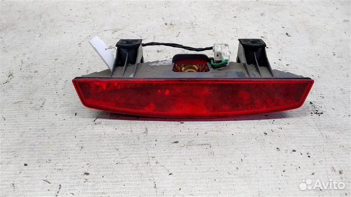 Фонарь задний дополнительный (стоп сигнал) KIA Ri