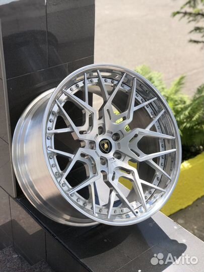 Кованые диски R23 GT Forged Lamborghini urus