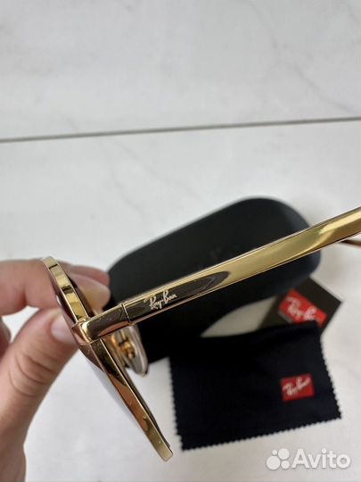 Солнцезащитные очки женские брендовые