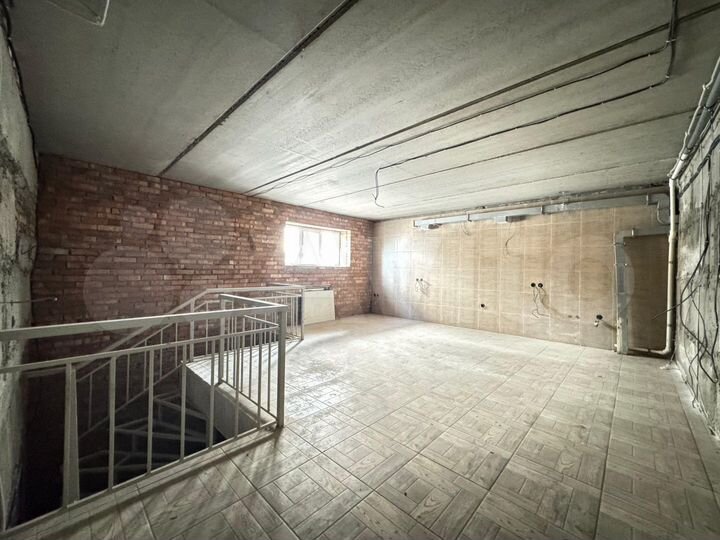 2-к. квартира, 67,2 м², 1/5 эт.