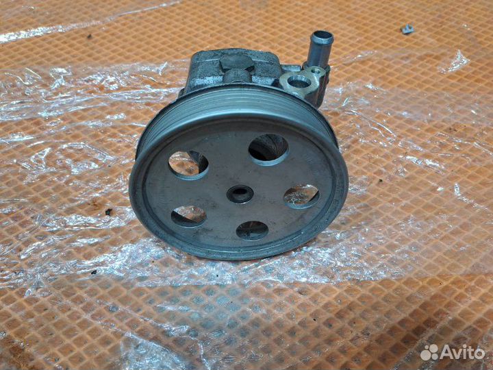 Гур Насос гидроусилителя Audi A4 Iv B8 cdhb 2009