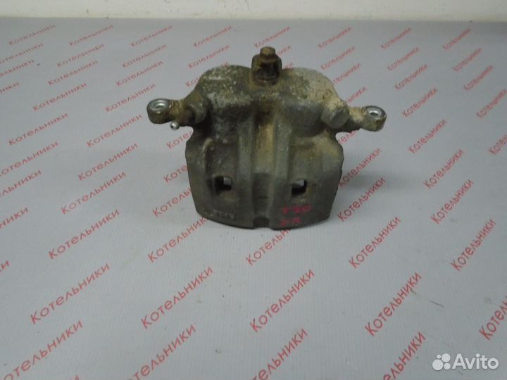 Nissan 41001-8H300 Суппорт тормозной, правый