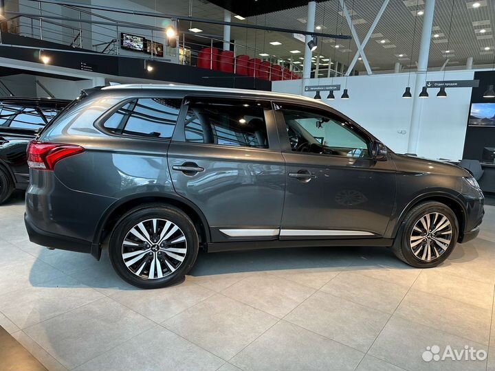 Mitsubishi Outlander 2.0 CVT, 2019, 77 921 км