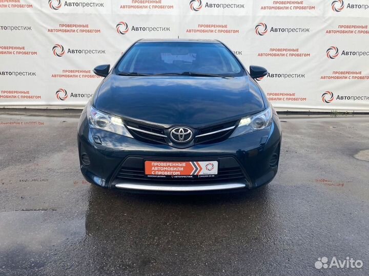 Toyota Auris 1.6 МТ, 2013, 143 000 км