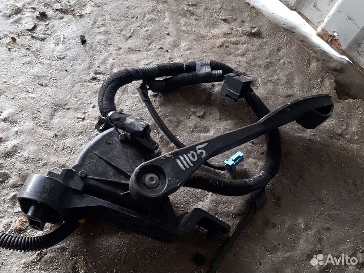 Педаль газа Volvo XC90 2.4 TD