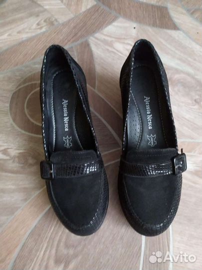 Полуботинки женские 38 размер