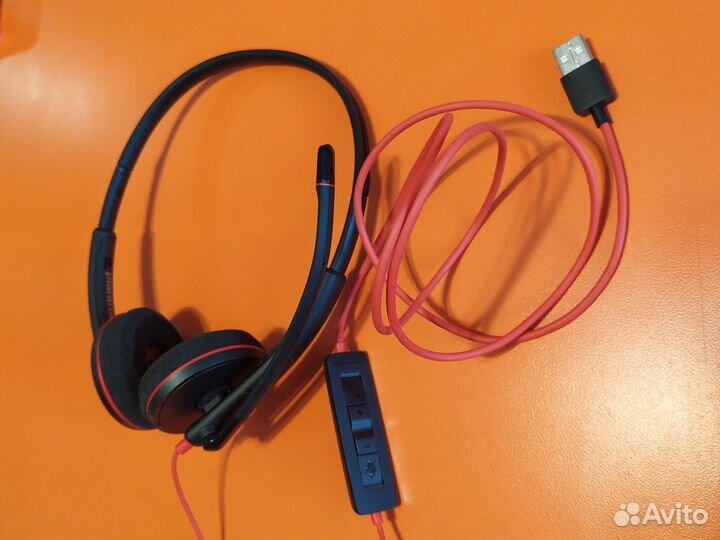 Гарнитура (наушники) USB Platronics Blackwire