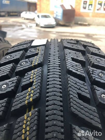 Marshal I'Zen KW22 225/55 R17 101T