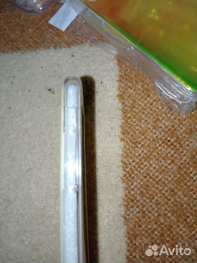 Чехол на айфон