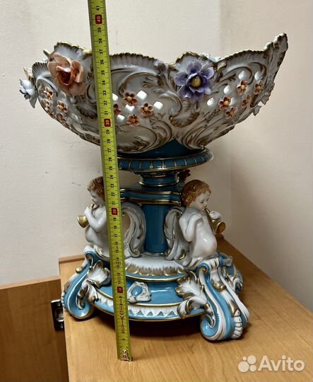 Большая фарфоровая ваза