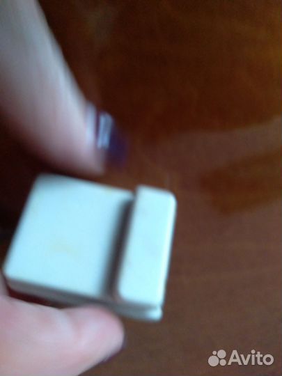 Вилка для домашнего телефона.К ней есть розетка