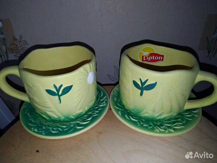 2 горшочка с подставками