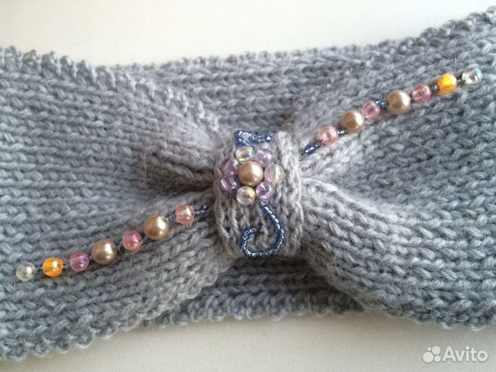 Новые вязаные манишка и повязка (ручная работа)