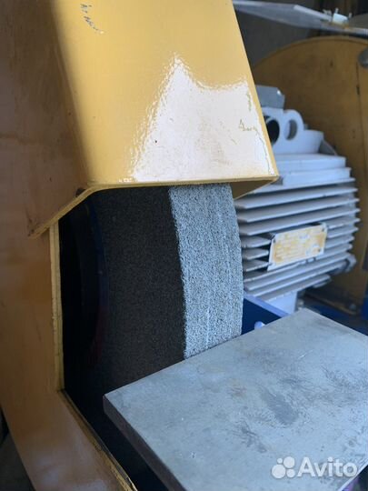 Станок обдирочно-шлифовальный (Электроточило)