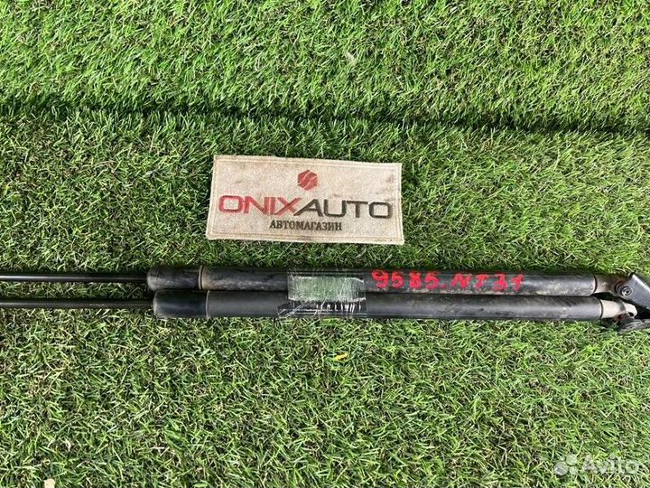 Амортизатор задней двери Nissan X-Trail NT31