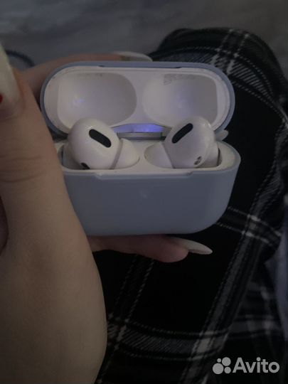 Беспроводные наушники apple airpods подделка