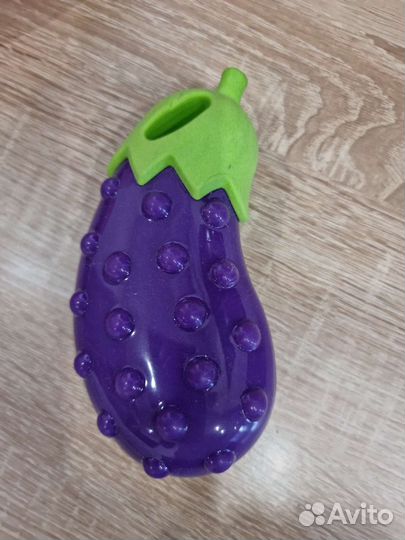 Игрушки-пишалки для собак