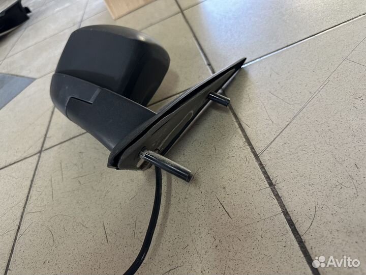Зеркало заднего вида правое Шевроле Нива Niva