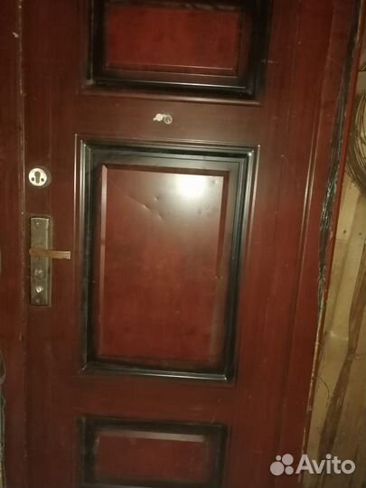 Металлическая дверь бу
