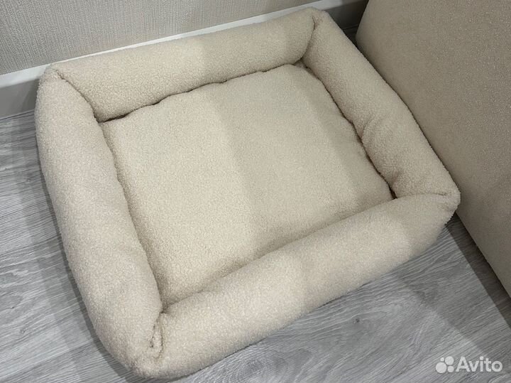 Лежанка для кошек и собак