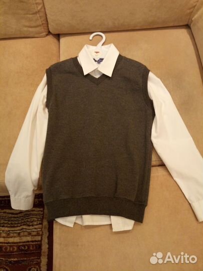 Жилетка и рубашка