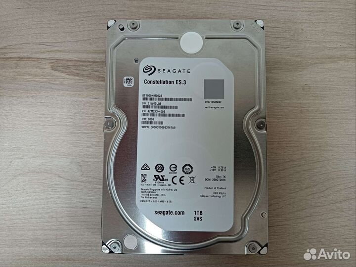 Почти новые Seagate SAS st1000nm0023 1Tb 3.5