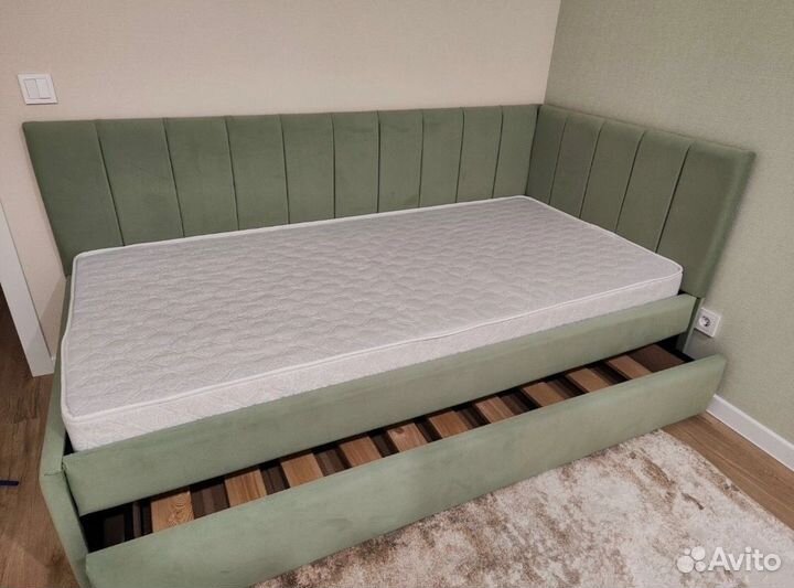 Детская подростковая кровать мягкая