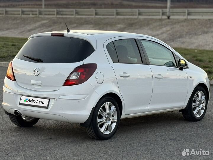 Opel Corsa 1.4 AT, 2012, 228 000 км