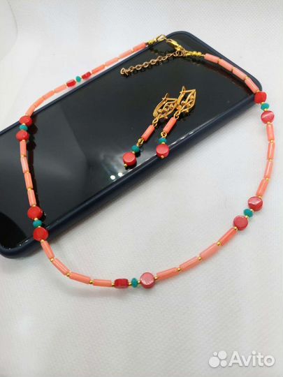 Колье и серьги Коралл