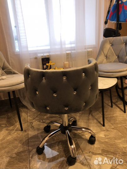 Стул кресло на колесиках