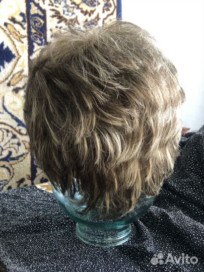 Парик женский короткий