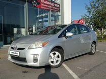 Toyota Prius 1.5 CVT, 2010, 216 000 км, с пробегом, цена 865 000 руб.