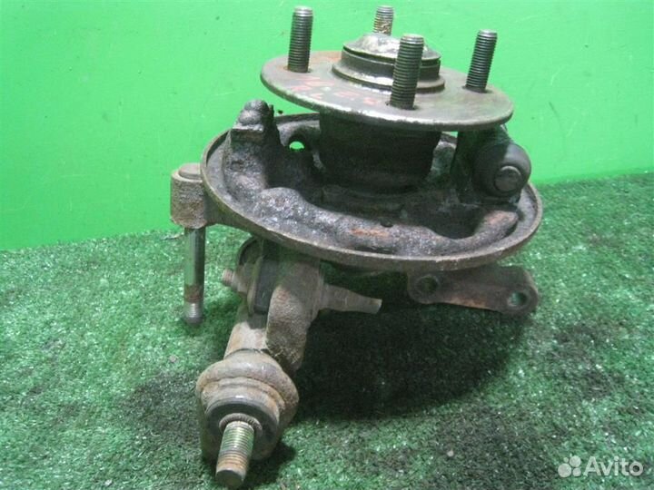 Кулак задний левый Hyundai Accent (LC) 2000