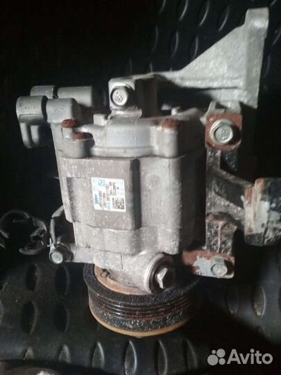 Продаю компрессор кондиционера на импрезу GH