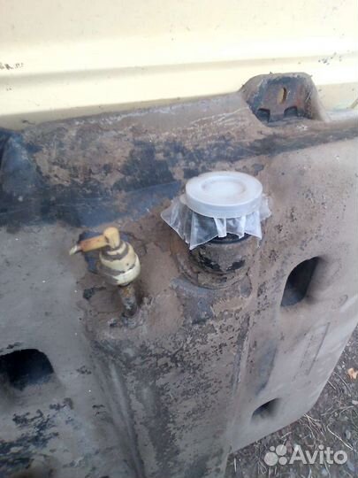 Топливный бак мв100