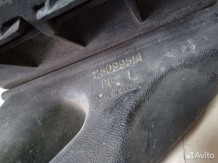 Корпус воздушного фильтра Pontiac Grand AM (L40)