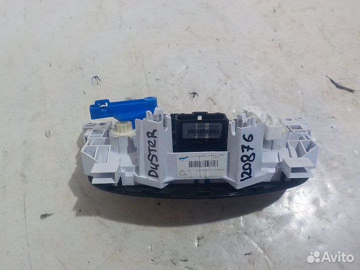 Блок управления печкой Renault Daster