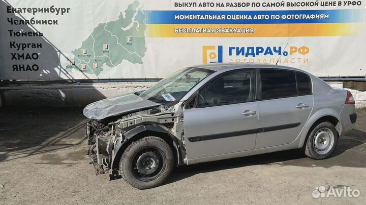 Фонарь задний левый Renault Megane 2 8200417345