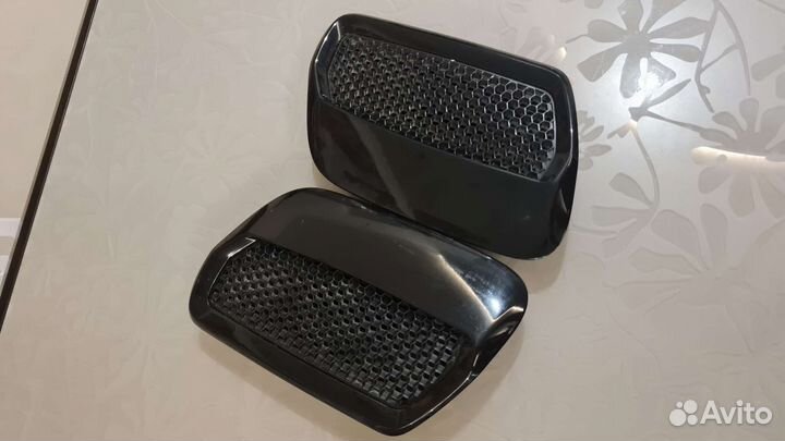 Молдинг на капот Ford mustang