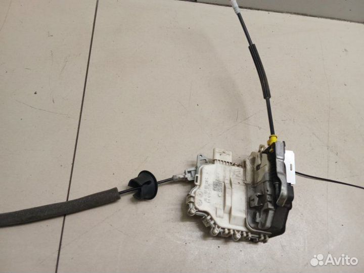 Замок двери передний правый Audi A6 C7 CDN 2.0